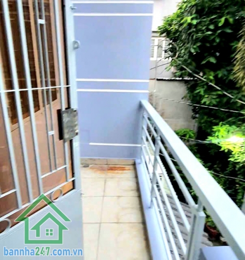 VỊ TRÍ VÀNG SÁT CHỢ LÊ VĂN QUỚI - NHÀ ĐẸP VÀO Ở NGAY - GIÁ CHỈ 3,95 TỶ!