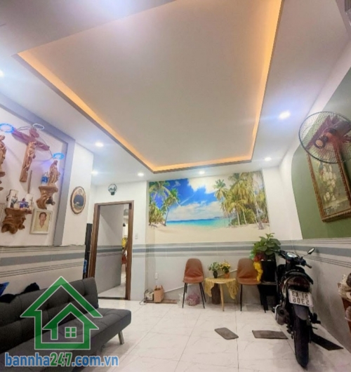 NHỈNH 4 TỶ – NHÀ 2 TẦNG XINH XẮN – NGAY ÂU CƠ – TÂN PHÚ – 52M² – SỔ NỞ HẬU.  Diện tích: 52m² – sổ vuông đẹp, nở hậu hơn 6m – phong thủy cực tốt Kết cấu 1 trệt 1 lầu