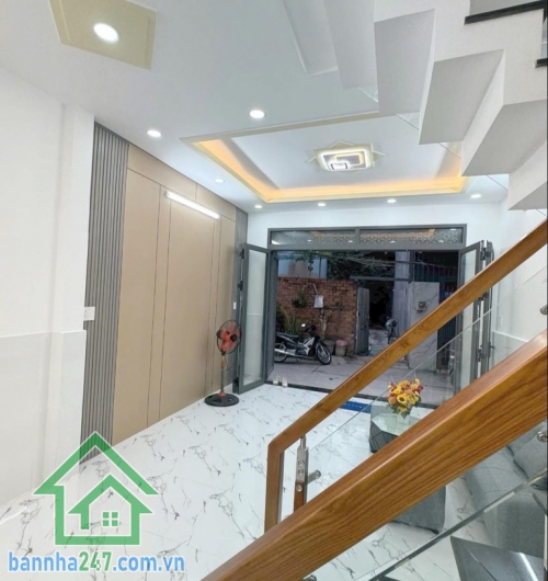 CHỈ NHỈNH 3 TỶ XÍU – NHÀ MỚI TINH 2 TẦNG – HẺM ĐẸP – NGAY LÊ VĂN QUỚI – 36M² – SỔ HOÀN CÔNG ĐỦ - 2PN – 2WC. NHÀ MỚI Ở NGAY.