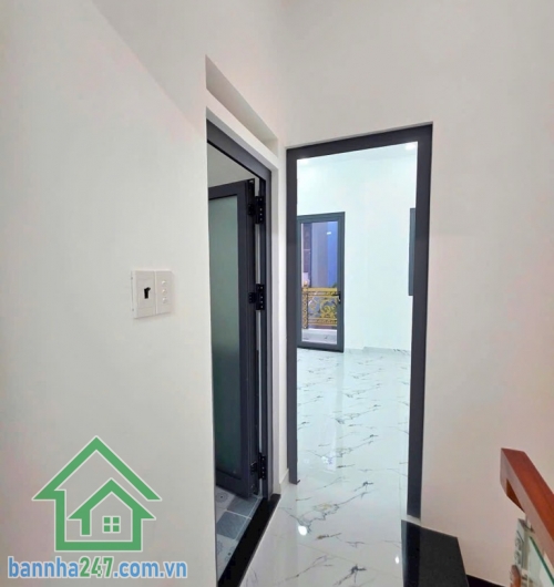 CHỈ NHỈNH 3 TỶ XÍU – NHÀ MỚI TINH 2 TẦNG – HẺM ĐẸP – NGAY LÊ VĂN QUỚI – 36M² – SỔ HOÀN CÔNG ĐỦ - 2PN – 2WC. NHÀ MỚI Ở NGAY.