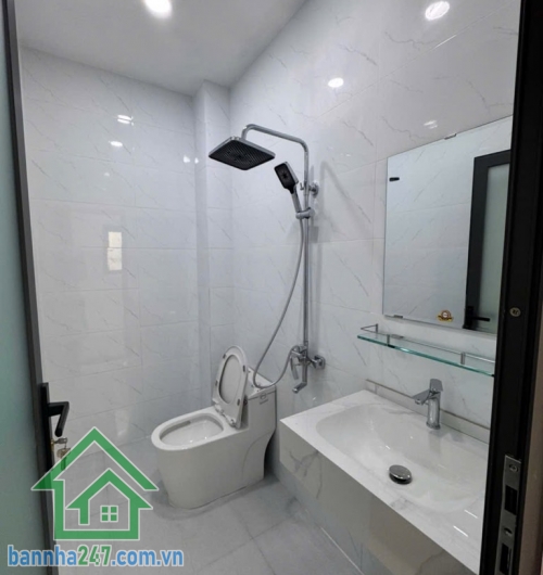NHỈNH 5 TỶ - NHÀ 2 TẦNG – NGUYỄN NGỌC NHỰT – KHU VIP TÂN QUÝ – AEON MALL Tân Phú. DT: 3.8 x 14m (52m² – sổ vuông vức).  Kết cấu: 1 trệt + 1 lầu, 3PN, 2WC 