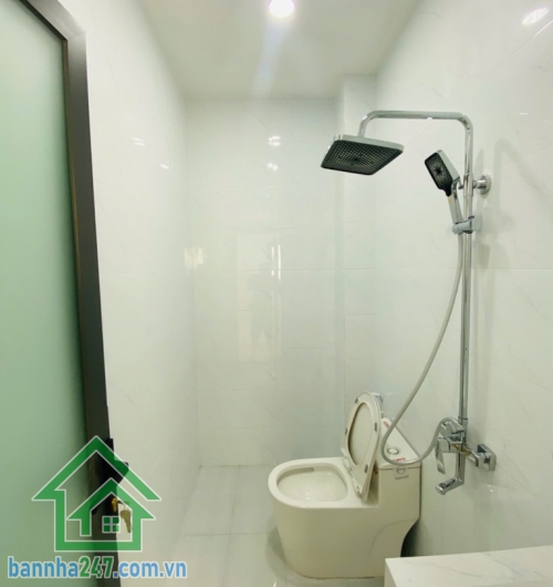 NHỈNH 5 TỶ - NHÀ 2 TẦNG – NGUYỄN NGỌC NHỰT – KHU VIP TÂN QUÝ – AEON MALL Tân Phú. DT: 3.8 x 14m (52m² – sổ vuông vức).  Kết cấu: 1 trệt + 1 lầu, 3PN, 2WC 