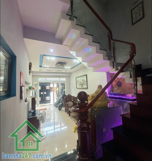 NHÀ ĐẸP 4 TẦNG – KHU VIP VƯỜN LÀI – HẺM XE TẢI – CHỈ NHỈNH 11 TỶ.  Trung tâm Vườn Lài, Tân Phú – Gần UBND Quận – Giáp Tân Bình. Hẻm xe tải thông tứ hướng