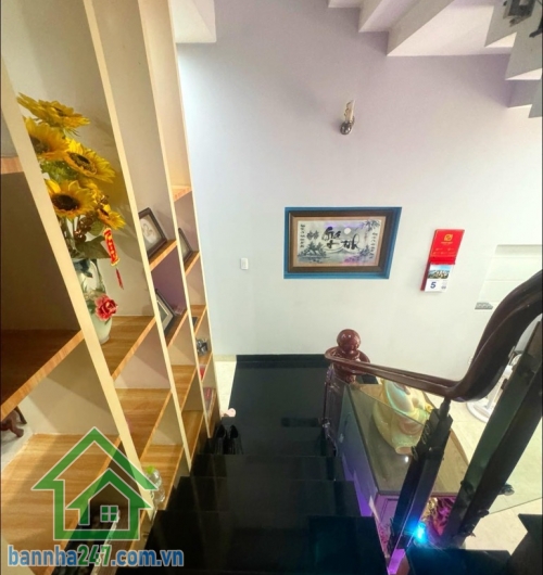 NHÀ ĐẸP 4 TẦNG – KHU VIP VƯỜN LÀI – HẺM XE TẢI – CHỈ NHỈNH 11 TỶ.  Trung tâm Vườn Lài, Tân Phú – Gần UBND Quận – Giáp Tân Bình. Hẻm xe tải thông tứ hướng