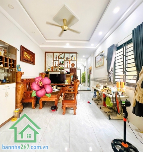 NHÀ GÓC 2 TẦNG BTCT – TÂN PHÚ –