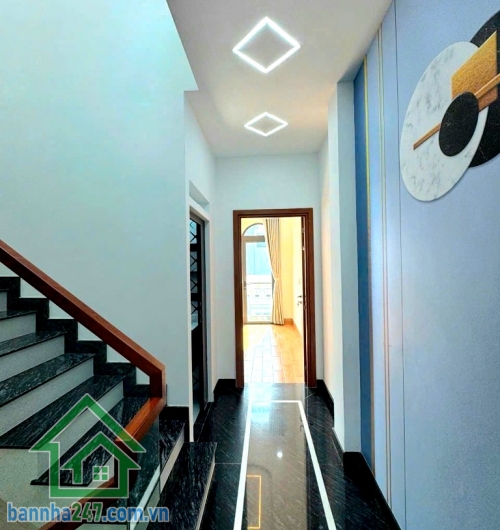 NHỈNH 6 TỶ - HẺM 6M HƯƠNG LỘ 2 – DT: 54m² (4 x 13.5)m - 5 TẦNG MỚI – NGAY NGÃ TƯ 4 XÃ – 4PN - 4WC Vị trí cực đẹp: Hẻm xe hơi 6m, thông thoáng – sát Ngã Tư 4 Xã