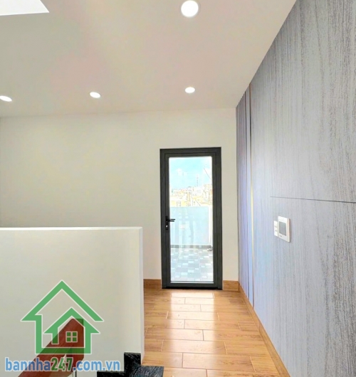 NHỈNH 6 TỶ - HẺM 6M HƯƠNG LỘ 2 – DT: 54m² (4 x 13.5)m - 5 TẦNG MỚI – NGAY NGÃ TƯ 4 XÃ – 4PN - 4WC Vị trí cực đẹp: Hẻm xe hơi 6m, thông thoáng – sát Ngã Tư 4 Xã