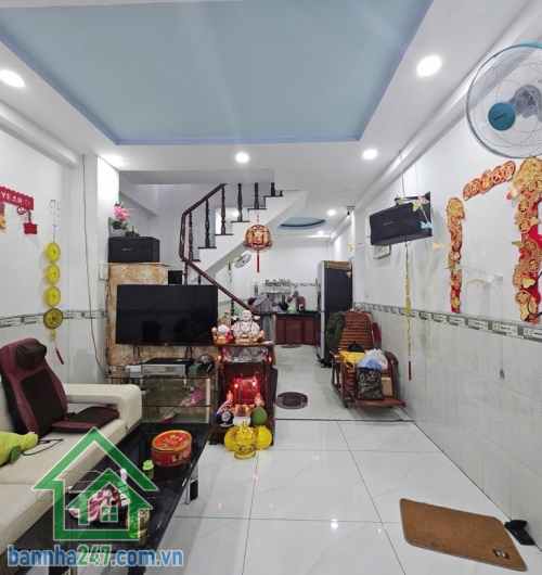 CHỈ HƠN 4 TỶ – NHÀ 3 TẦNG ĐẸP – HẺM 4M THOÁNG – NGAY HƯƠNG LỘ 2 – GIÁP TÂN PHÚ – DT 48M²- 3PN + 4WC. 