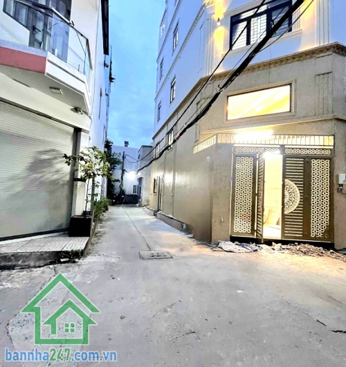 CHỈ 8,8 TỶ – SIÊU PHẨM 5 TẦNG MỚI 100% – LÔ GÓC THOÁNG – SỔ 2025 HOÀN CÔNG ĐỦ – HẺM XE HƠI 7M – NGANG GẦN 5M – KHU VIP TÂN QUÝ – SÁT AEON MALL TÂN PHÚ  – 60m² – ngang gần 5m – nở hậu đẹp • 5 tầng hoàn thiện full nội thất cao cấp, gồm: 1 trệt – 1 lửng – 3 