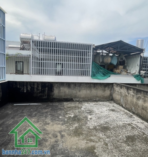 SIÊU PHẨM ĐẦU TƯ – NHÀ PHỐ 5 TẦNG XÂY THÔ – KHU VIP MIZUKI PARK - CHỈ 12 TỶ. ✔ DT đất: 100m² (5x20m) – DT sàn: 329.6m² ✔ Kết cấu: Hầm – 3 Lầu – Sân thượng trướ và sau.