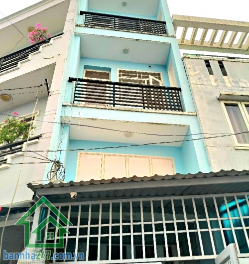 CHỈ 6,3 TỶ – HẺM XE TẢI THÔNG – NHÀ 5 TẦNG LUNG LINH - CỬA SAU THOÁNG MÁT – Ở NGAY – 5PN 4WC Kết cấu: 5 tầng có lửng, xây kiên cố – hoàn công chuẩn Công năng: Công năng: 5PN – 4WC, phù hợp gia đình đông người. Cửa sau thoáng mát, nhà luôn sáng gió