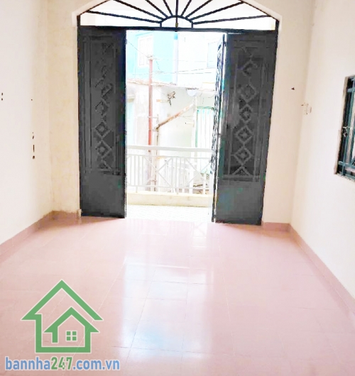 CHỈ 4,2 TỶ – NHÀ QUẬN 10, NGAY HÒA HƯNG – HẺM THÔNG, 3 BƯỚC RA HXH - DT: 46,4M2 (3.1 X 13)M - HOÀN CÔNG ĐẦY ĐỦ  Diện tích vừa vặn, pháp lý rõ ràng, sổ hồng riêng. 