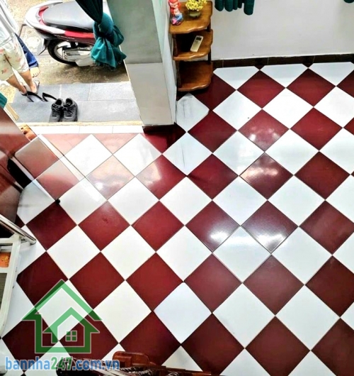 SIÊU PHẨM TÂN BÌNH – NGAY CHỢ PHẠM VĂN HAI – 2 TẦNG – DTSD 40M² – CHỈ 3,2 TỶ Vị trí vàng Tân Bình, hẻm xe hơi, gần mặt tiền – đi bộ 1 phút ra chợ Phạm Văn Hai