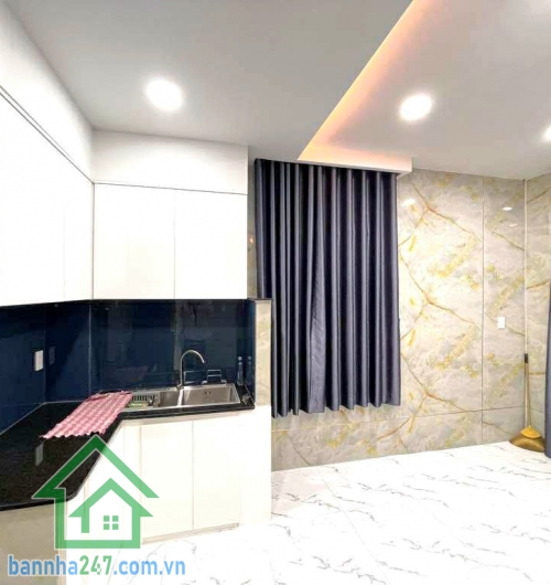 CHỈ 3,999 TỶ – NHÀ MỚI ĐẸP Ở NGAY – TRUNG TÂM QUẬN 1 – TRẦN QUANG KHẢI – 3 TẦNG – SỔ RIÊNG DT: 23m² (4,8 x 5)m- Kết cấu: 1 trệt, 2 lầu, 2 phòng ngủ, 3WC, có ban công. 