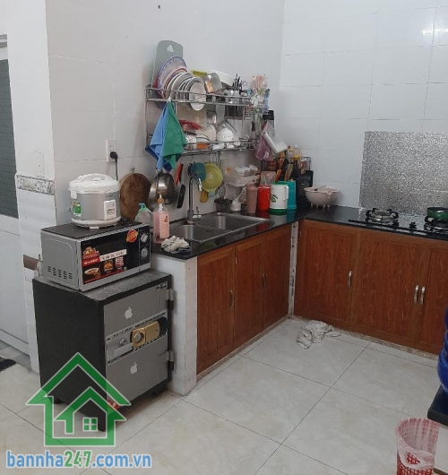 CHỈ 5,1 TỶ NHÀ TÂN BÌNH – CHỈ 5,1 TỶ – 50M² – 4 TẦNG – 4PN – HẺM AN NINH, 100M RA NGUYỄN PHÚC CHU * DT: 5 x 10m, sổ vuông vức. * Kết cấu: 1 trệt, 2 lầu, sân thượng.