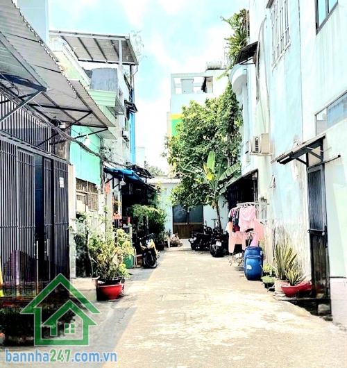 CHỈ 4,65 TỶ – HẺM NHỰA 5M – ĐƯỜNG SỐ 4 (LÔ TƯ) – DT: 48M² (4x12)M - 2 TẦNG - 2PN - 2WC Ngay cổng sau Trường Tiểu học Phù Đổng Sát chợ Gò Xoài – tiện ích đầy đủ