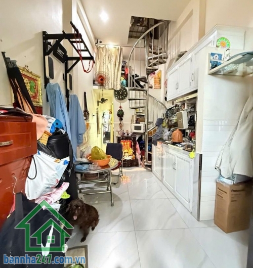 CHỈ 2,5 TỶ (TL) – NHÀ 2 TẦNG GẦN KÊNH TÂN HÓA - GẦN NHÀ THỜ PHÚ BÌNH – Ở NGAY  Gần nhà thờ Phú Bình – khu dân cư an ninh, tiện ích đầy đủ Diện tích: (2,9 x 6)