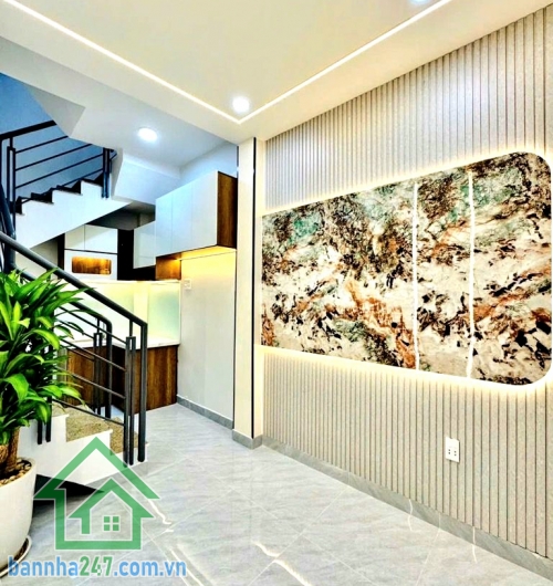 CHỈ 4,6 TỶ – PHAN XÍCH LONG – PHÚ NHUẬN – 3 TẦNG – 3PN - 2WC Căn nhà trung tâm phố ẩm thực – nhỏ gọn nhưng “có võ”! Diện tích: 15m² – sổ vuông vức đẹp. Mob 0933144037