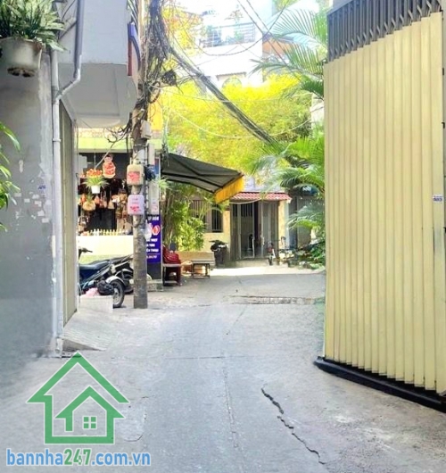 CHỈ 4.8 TỶ – SIÊU PHẨM 5 TẦNG BTCT – NGAY NGÃ TƯ BẢY HIỀN – HẺM THÔNG - 3 PN – 3WC Vị trí cực đẹp ngay khu Bảy Hiền – Đồng Đen – Bàu Cát Khu vực sầm uất, tiện ích bủa vây, di chuyển cực nhanh qua Tân Bình, Quận 10, Phú Nhuận 