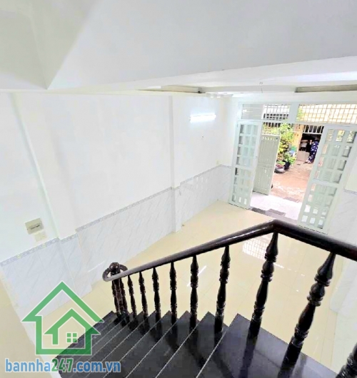 CHỈ 6,6 TỶ – HXH NGỦ TRONG NHÀ – NGAY KHU TÊN LỬA – NHÀ MỚI 3 TẦNG - 4PN - 3WC