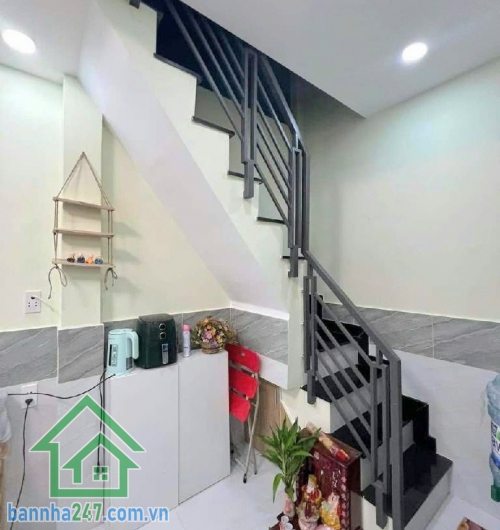 CHỈ 2,85 TỶ – NHÀ 2 TẦNG – Ô TÔ ĐỖ SÁT NHÀ – GẦN NHÀ THỜ TÂN HƯƠNG  Vị trí đẹp trung tâm Tân Phú Gần chợ Tân Hương – Nhà thờ Tân Hương – AEON Mall Tân Phú