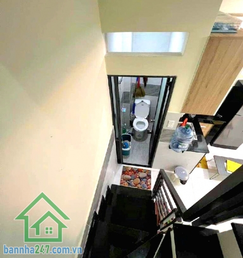 CHỈ 2,85 TỶ – NHÀ 2 TẦNG – Ô TÔ ĐỖ SÁT NHÀ – GẦN NHÀ THỜ TÂN HƯƠNG  Vị trí đẹp trung tâm Tân Phú Gần chợ Tân Hương – Nhà thờ Tân Hương – AEON Mall Tân Phú