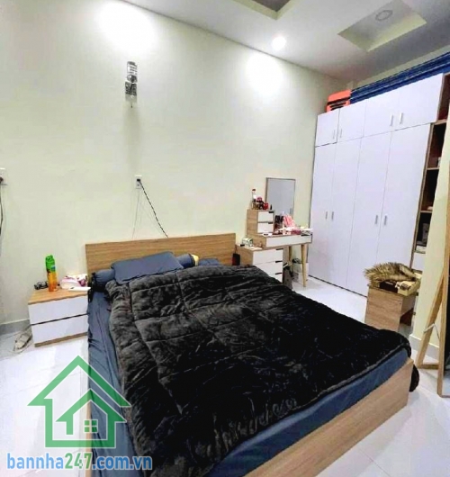 CHỈ 2,85 TỶ – NHÀ 2 TẦNG – Ô TÔ ĐỖ SÁT NHÀ – GẦN NHÀ THỜ TÂN HƯƠNG  Vị trí đẹp trung tâm Tân Phú Gần chợ Tân Hương – Nhà thờ Tân Hương – AEON Mall Tân Phú