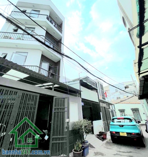 CHỈ 5 TỶ - HẺM XE HƠI - TRẦN THỊ TRỌNG - TÂN BÌNH Căn nhà gọn gàng, chắc chắn, phù hợp khách mua ở ngay hoặc khai thác cho thuê tại khu trung tâm. Diện tích: 39,4m²  Mob 0933144037
