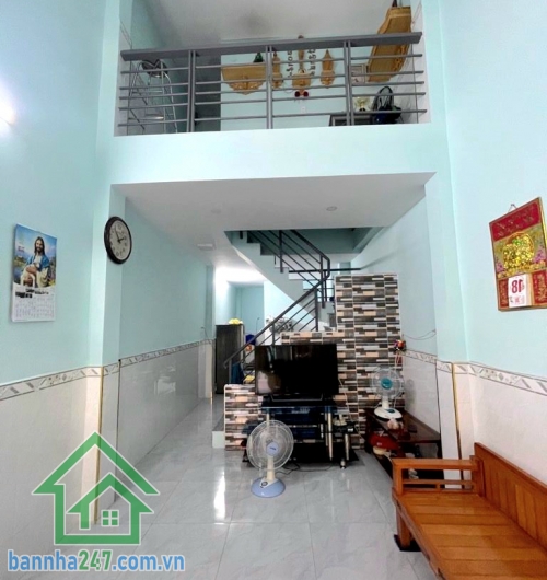 CHỈ 5 TỶ - HẺM XE HƠI - TRẦN THỊ TRỌNG - TÂN BÌNH Căn nhà gọn gàng, chắc chắn, phù hợp khách mua ở ngay hoặc khai thác cho thuê tại khu trung tâm. Diện tích: 39,4m²  Mob 0933144037