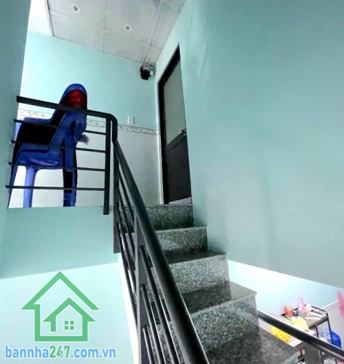 CHỈ 5 TỶ - HẺM XE HƠI - TRẦN THỊ TRỌNG - TÂN BÌNH Căn nhà gọn gàng, chắc chắn, phù hợp khách mua ở ngay hoặc khai thác cho thuê tại khu trung tâm. Diện tích: 39,4m²  Mob 0933144037