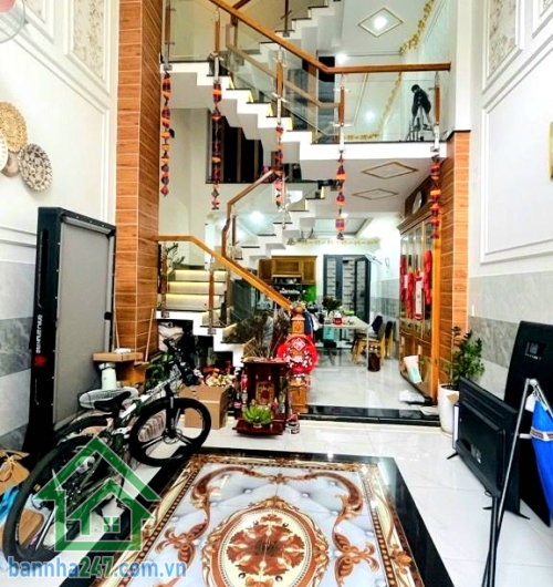 CHỈ 7,9 TỶ - XE HƠI NGỦ TRONG NHÀ - 60M2 - 5 TẦNG - BÌNH TRỊ ĐÔNG - 2 PK, 4 PN, 5 WC, PT, BẾP, P. GIẶT. 