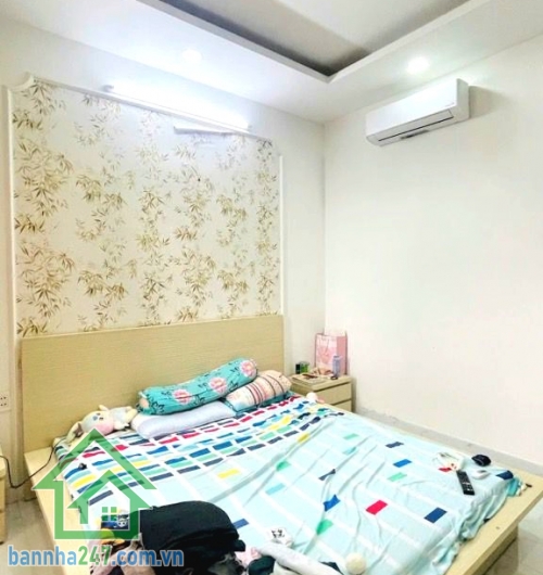 CHỈ 7,9 TỶ - XE HƠI NGỦ TRONG NHÀ - 60M2 - 5 TẦNG - BÌNH TRỊ ĐÔNG - 2 PK, 4 PN, 5 WC, PT, BẾP, P. GIẶT. 
