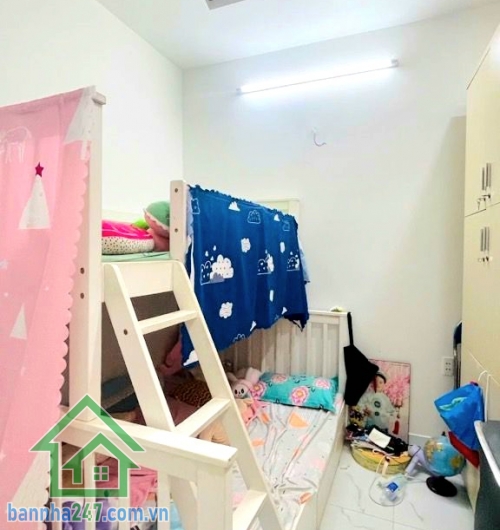 CHỈ 7,9 TỶ - XE HƠI NGỦ TRONG NHÀ - 60M2 - 5 TẦNG - BÌNH TRỊ ĐÔNG - 2 PK, 4 PN, 5 WC, PT, BẾP, P. GIẶT. 