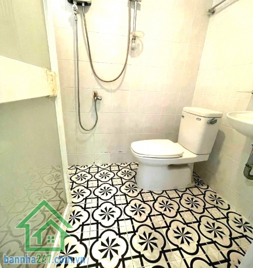 CHỈ 3,95 TỶ – CĂN HỘ CC BÀU CÁT 2 – TẦNG 11 THOÁNG MÁT – FULL NỘI THẤT – VÀO Ở NGAY  Chung cư Bàu Cát 2 – lô B – có thang máy Kế bên công viên, trường Lê Thị Hồng Gấm
