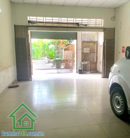 CHỈ 13,75 TỶ – QUỸ ĐẤT ĐẸP TRƯỜNG CHINH, TÂN BÌNH – HẺM NHỰA 5M – Ô TÔ VÀO NHÀ  Cơ hội hiếm sở hữu diện tích lớn – ngang đẹp ngay trung tâm Tân Bình, cực kỳ phù hợp xây mới hoặc giữ tiền lâu dài! Diện tích: 138m² (5.55 × 25.5m) – đất rộng, hiếm trong khu.