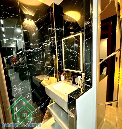 CHỈ 8,8 TỶ – NHÀ MỚI LẠC LONG QUÂN, P8 TÂN BÌNH – HẺM 8M - DT: 50M² (4,5 X11) 2PN - 2WC Hẻm 8m thông ra Thành Mỹ Vài bước chân ra Đông Hồ Gần chợ Tân Bình