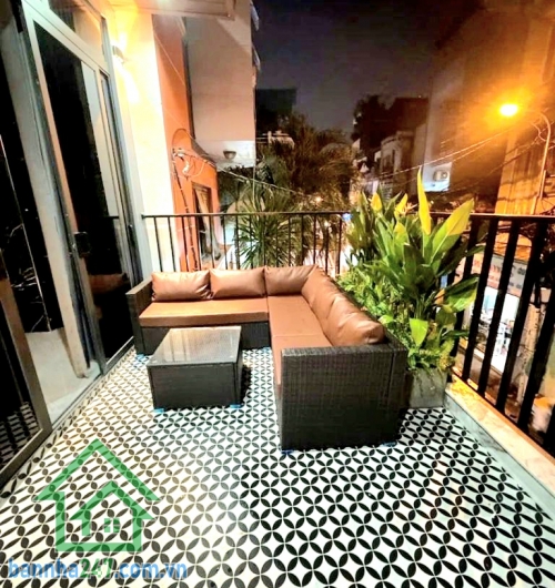 CHỈ 8,8 TỶ – NHÀ MỚI LẠC LONG QUÂN, P8 TÂN BÌNH – HẺM 8M - DT: 50M² (4,5 X11) 2PN - 2WC Hẻm 8m thông ra Thành Mỹ Vài bước chân ra Đông Hồ Gần chợ Tân Bình