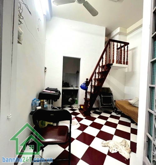 CHỈ 2,9 TỶ - NHÀ NHỎ XINH TRUNG TÂM TÂN BÌNH – BÙI THỊ XUÂN P3 – NHÀ THỜ CHÍ LINH 100M, LÊ VĂN SỸ Vị trí đẹp khu Phường 3, Tân Bình Chỉ cách mặt tiền khoảng 30m