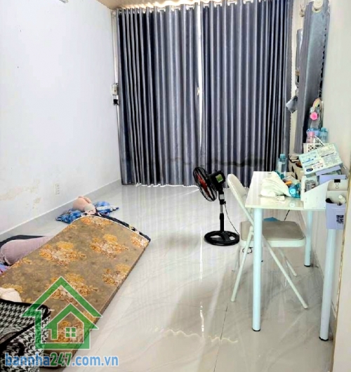 CHỈ 4,1 TỶ – 3 TẦNG – GẦN AEON TÂN PHÚ – 3PN - 2WC - Ở NGAY -  Căn nhà giá mềm trung tâm – đầy đủ công năng – phù hợp gia đình trẻ! Diện tích: 31.5m² (3 × 10)m  Mob 0933144037