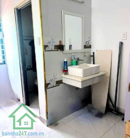 CHỈ 4,1 TỶ – 3 TẦNG – GẦN AEON TÂN PHÚ – 3PN - 2WC - Ở NGAY -  Căn nhà giá mềm trung tâm – đầy đủ công năng – phù hợp gia đình trẻ! Diện tích: 31.5m² (3 × 10)m  Mob 0933144037