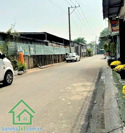 CHỈ 7,8 TỶ (TL) – PHAN HUY ÍCH – P. TÂN SƠN - HẺM 4M Ô TÔ ĐỖ CỬA – CÁCH MẶT TIỀN 1 CĂN – 4 TẦNG LỆCH - 3PN – 4WC Diện tích: 4 x 16,5m Công nhận: 65m² Kết cấu 4 tầng lệch đúc kiên cố - 3PN – 4WC (WC riêng từng phòng) Sân thượng trước sau. Sân để xe riêng. 