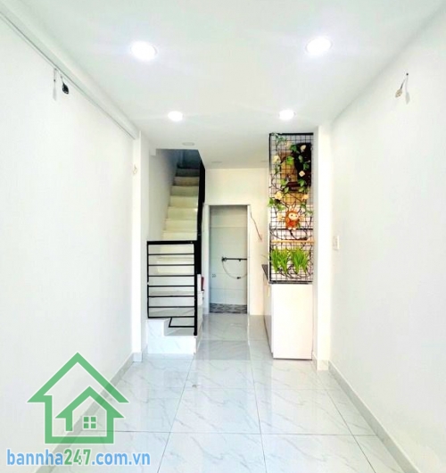 CHỈ 2.680 TỶ TL – HẺM Ô TÔ 4M – 3 TẦNG – GIÁP TÂN BÌNH & Q11 - GẦN SÁT NHÀ THỜ PHÚ BÌNH - DTSD: 42.1m² - 2PN - 2WC Ngay Âu Cơ – Trịnh Đình Trọng – gần nhà thờ Phú Bình