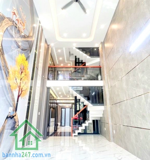 CHỈ 8,9 TỶ – SIÊU PHẨM 5 TẦNG CÓ THANG MÁY – GẦN TÔ HIỆU, ĐẦM SEN - HẺM 5M Ô TÔ NGỦ TRONG NHÀ – 66,4M² – 5PN 5WC Diện tích: 3.6/3.91 x 17.86m – 66,4m² Kết cấu: 1 trệt + 1 lửng + 3 lầu – đúc BTCT kiên cố. Công năng: 5PN – 5WC, 2 phòng khách, bếp, phòng thờ