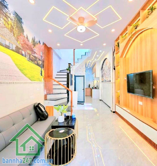 CHỈ 5,78 TỶ – NGUYỄN VĂN CÔNG – GẦN BV 175 – SÁT SÂN BAY – NHÀ MỚI Ở NGAY - 3PN – 3WC Căn nhà hiếm khu sân bay – full nội thất – dọn vào ở liền! Diện tích: 32,4m²  Mob 0933144037
