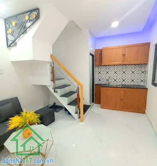 CHỈ 2,55 TỶ TL – NHÀ MỚI Ở NGAY – 2PN 2WC – HẺM SẠCH THOÁNG – TÂN PHÚ * DT sử dụng: 42m² * 2 Phòng ngủ * 2 WC * Ban công rộng thoáng * Cầu thang đúc chắc chắn