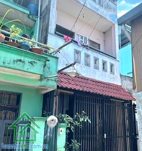 CHỈ 4,65 TỶ – HXH – GẦN CHỢ BÌNH TRỊ ĐÔNG – KHU TÊN LỬA - DT: 48M² (4 x 12)M - 2 TẦNG - 2PN - 2WC 