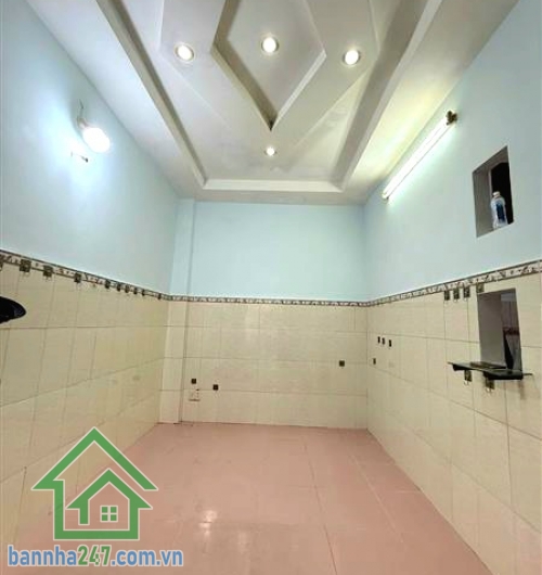 CHỈ 2,7 TỶ – NHÀ TRUNG TÂM TÂN BÌNH – PHẠM VĂN HAI – SÁT NHÀ THỜ VINH SƠN – 2 TẦNG 2PN  Vị trí cực đẹp ngay Phạm Văn Hai – trung tâm Tân Bình Sát Nhà Thờ Vinh Sơn