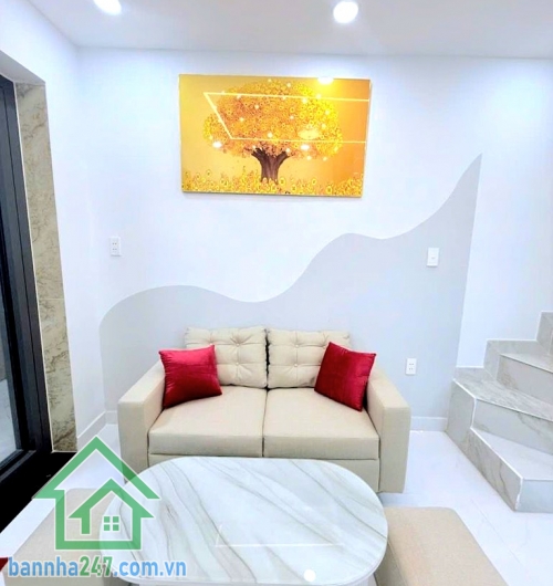CHỈ 2,35 TỶ - NHÀ LŨY BÁN BÍCH – NHÀ MỚI 3 TẦNG – FULL NỘI THẤT - 2PN - 3WC Nhà mới đẹp, dọn vào ở ngay Vị trí: Lũy Bán Bích, Quận Tân Phú – giáp Quận 11, Quận 6 DTSD: 52m² – 3 tầng kiên cố. Kết cấu: 1 trệt 2 lầu - 2PN rộng rãi – 3WC riêng biệt