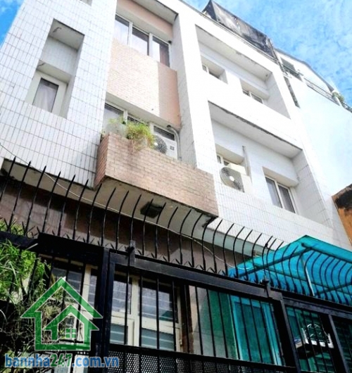 CHỈ 7,9 TỶ – SÁT MT PHAN VĂN TRỊ – 4 TẦNG – DT: 45M² (6x 7,5) - 5PN - 4WC Nhà rộng – vị trí đẹp – có dòng tiền sẵn! Diện tích: 45m² (6 × 7.5m) – sổ vuông vức