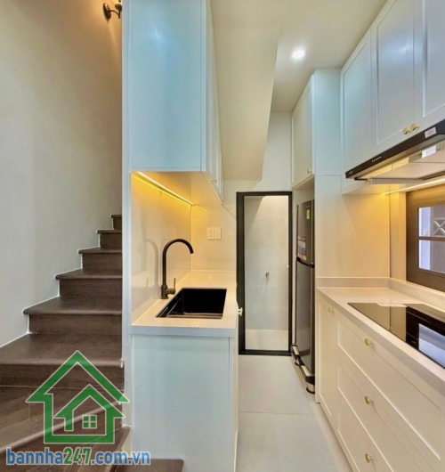 CHỈ 5,15 TỶ – PHẠM VĂN ĐỒNG, BÌNH THẠNH – LÔ GÓC 2 MẶT THOÁNG – 4 TẦNG - 3PN master – 4WC – PK – bếp Căn nhà “siêu phẩm” hiếm – 2 mặt tiền hẻm – full nội thất Mob 0933144037
